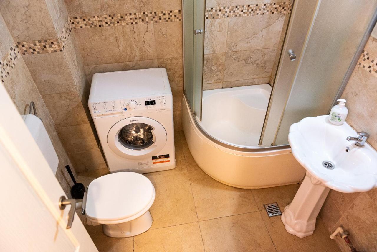 Ultra Central Modern Apartment Close To Old Town - University Бухарест Экстерьер фото